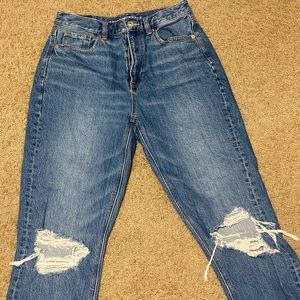 American Eagle-Mom Jeans